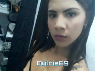 Dulcie_69