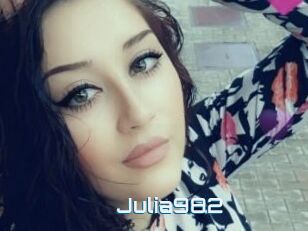 Julia982