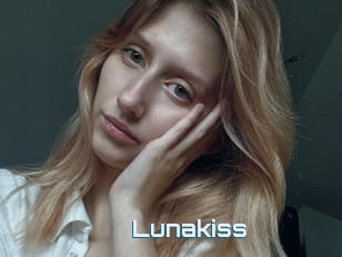 Lunakiss