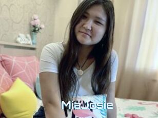 MiaJosie
