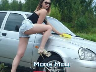 Mona_Mour