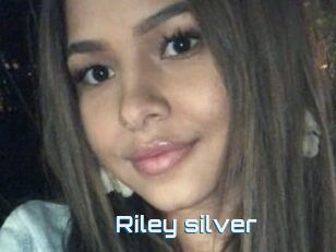 Riley_silver