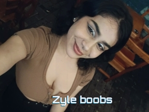 Zyle_boobs